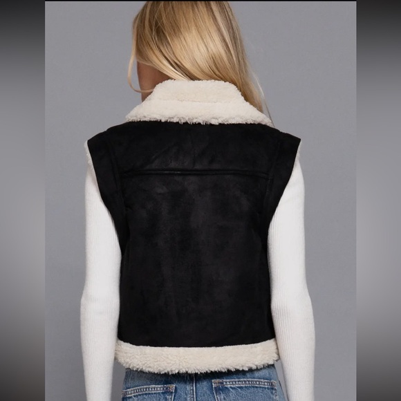Faux Suede Crop Vest - Picture 4 of 5